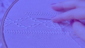 دوره آموزشی گلدوزی و خامک دوزی با دست